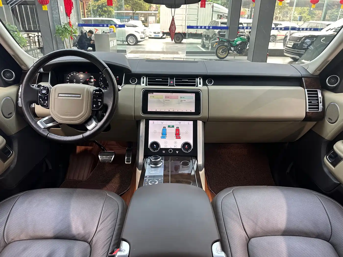 LAND ROVER RANGE ROVER