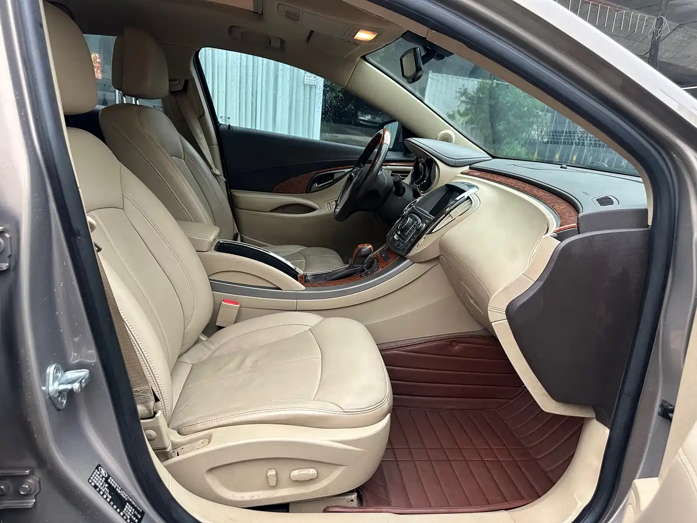 Buick LaCrosse 2010 2.4L Luxury фото 16