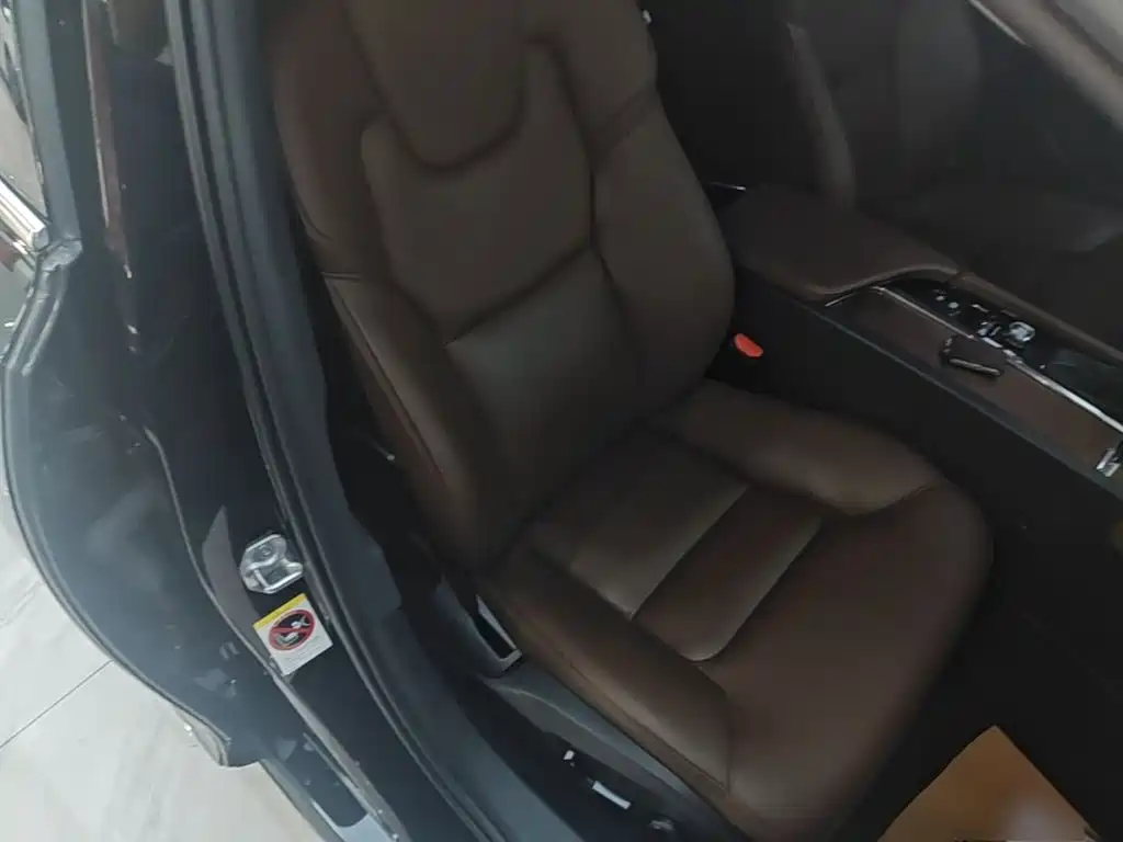 Volvo S90 2017 2017 T5 R-Design