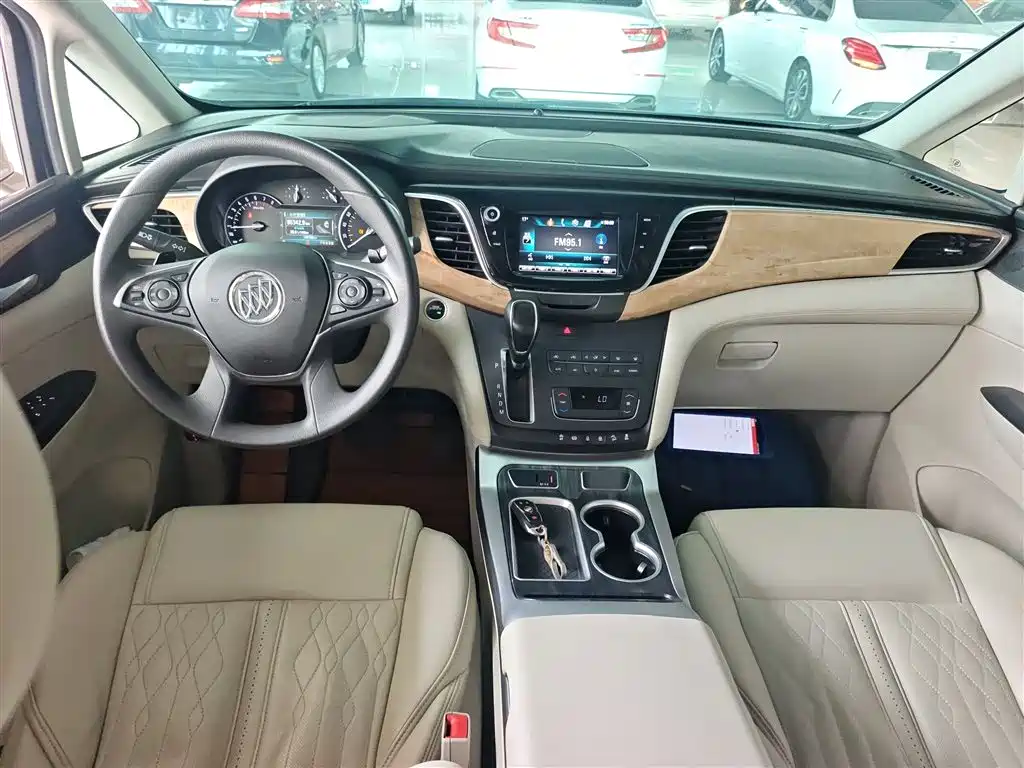 Buick GL8 2017 ES 28T Comfort Type China V фото 10