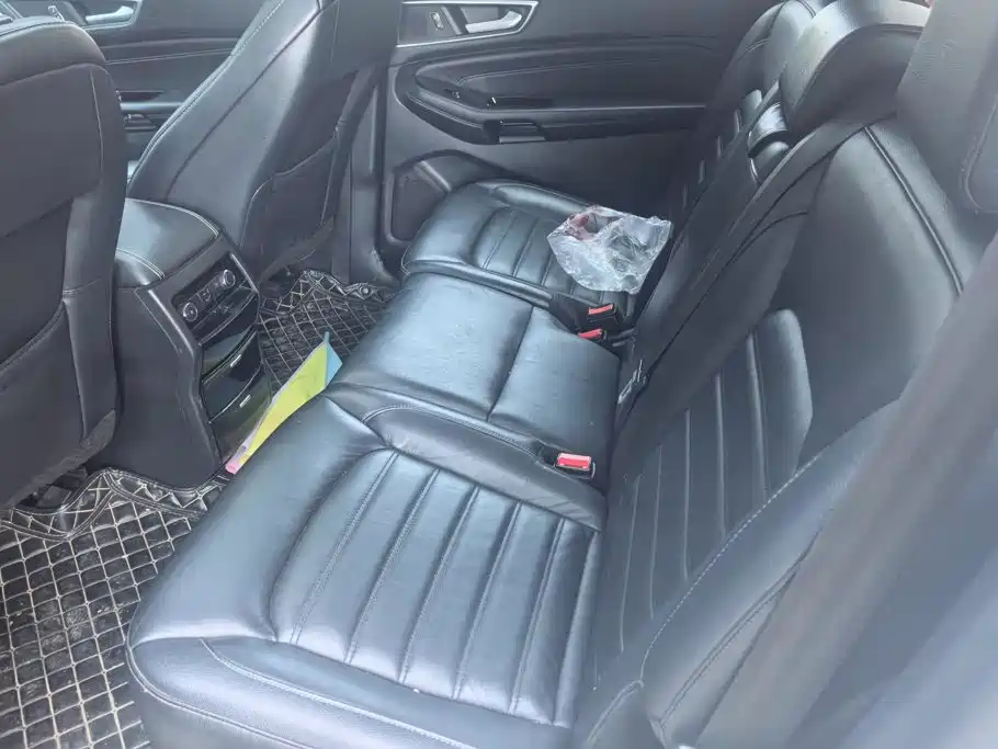 Ford Edge 2019 2018 EcoBoost 245 FWD Luxury 7-seater China V
