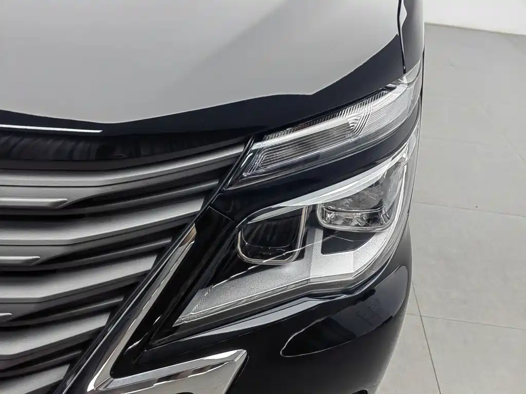 Dongfeng Fengxing Lingzhi 2025 2025 M5 1.6L Long Wheelbase Basic 5-seater