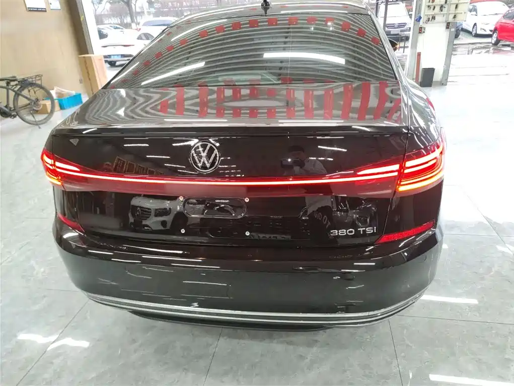 Volkswagen Passat 2025 Outstanding 380TSI Dragon Soaring Edition фото 6