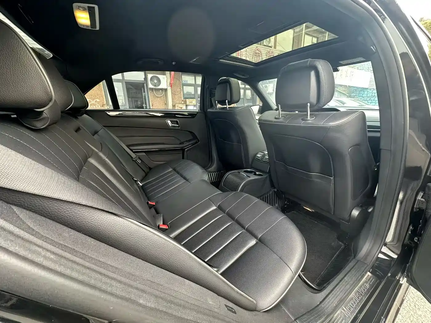 Mercedes-Benz E-Class 2015 Facelift E 200 L фото 7
