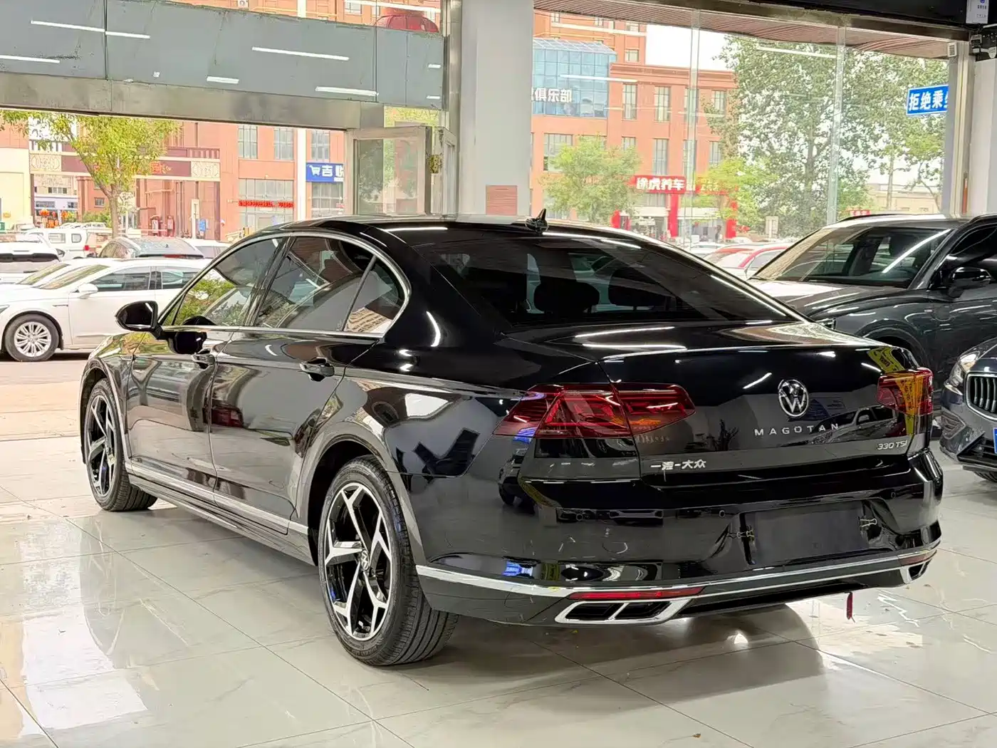 Volkswagen Magotan 2024 2024 2 Million Units Public Sharing Edition 330TSI DSG Luxury