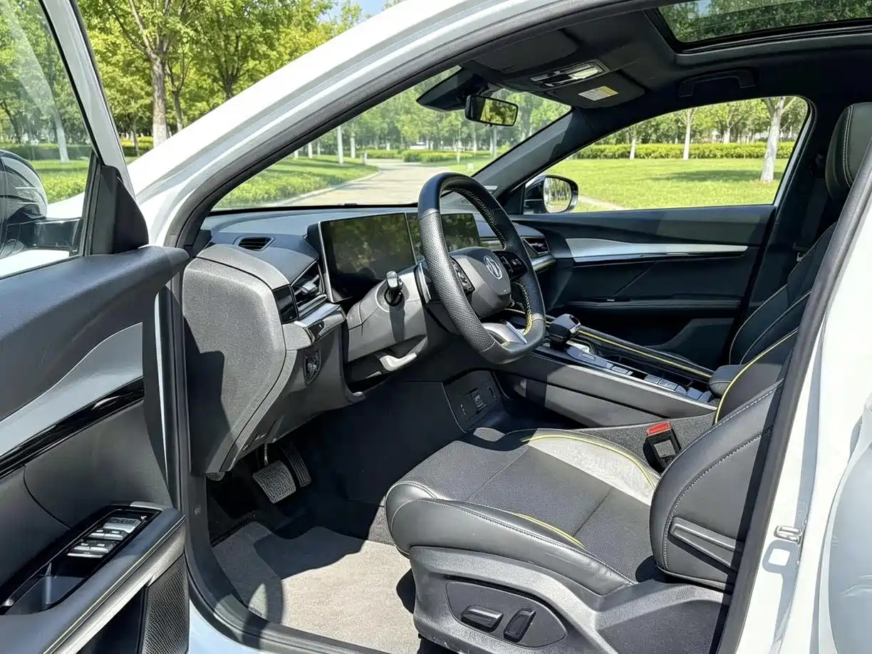 MG MG5 Scorpio 2026 2022 1.5T Luxury Edition