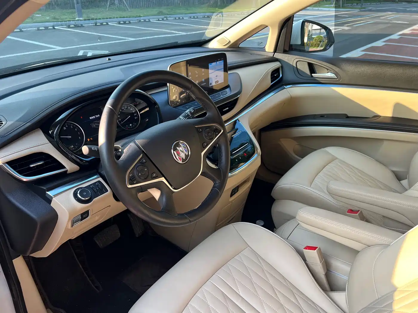 Buick GL8 2023 Land Business Class 652T Luxury фото 4