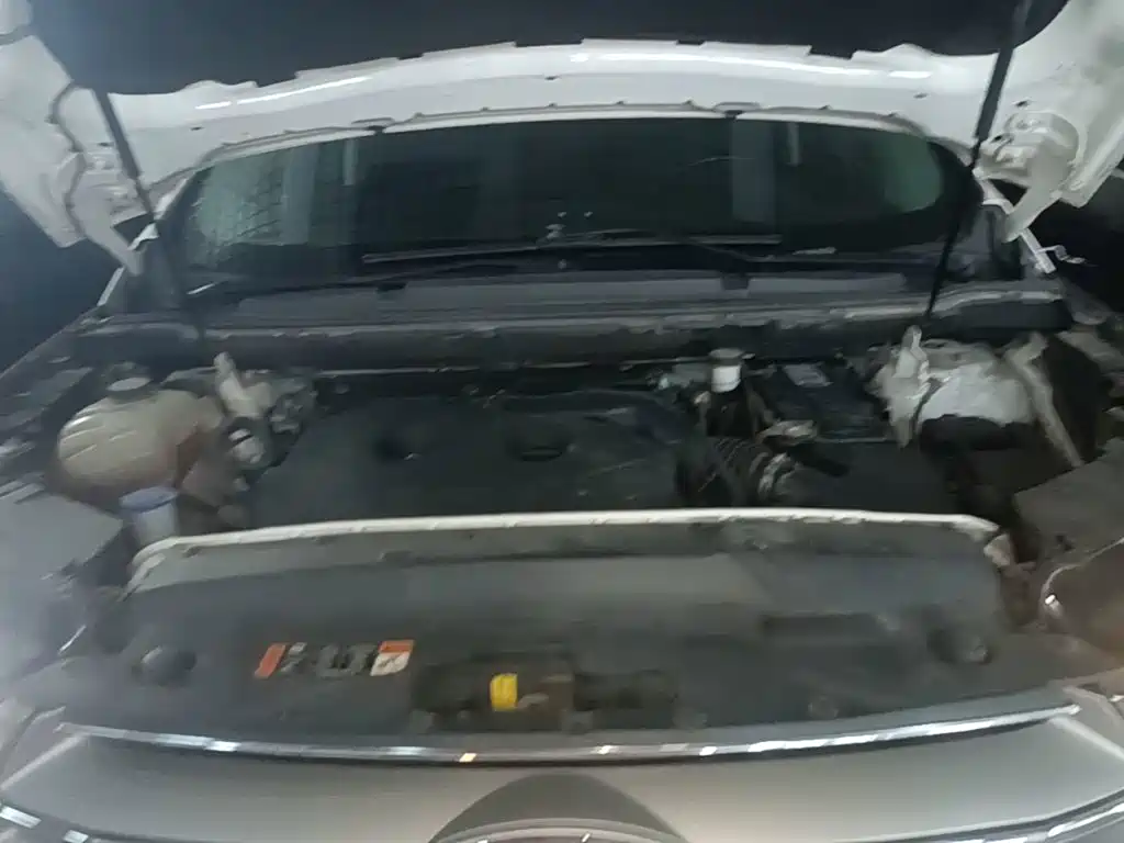 Фото 20 - Ford Edge