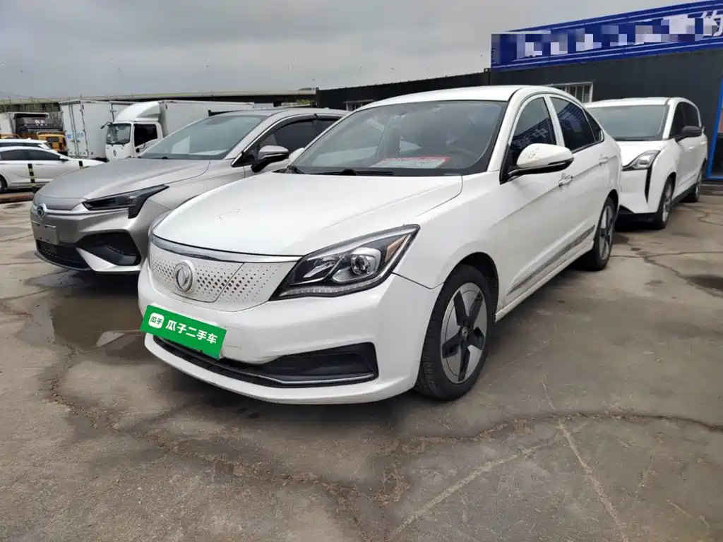 Dongfeng Aeolus Dongfeng Fengshen E70 2021 Facelift 500 Deluxe Edition