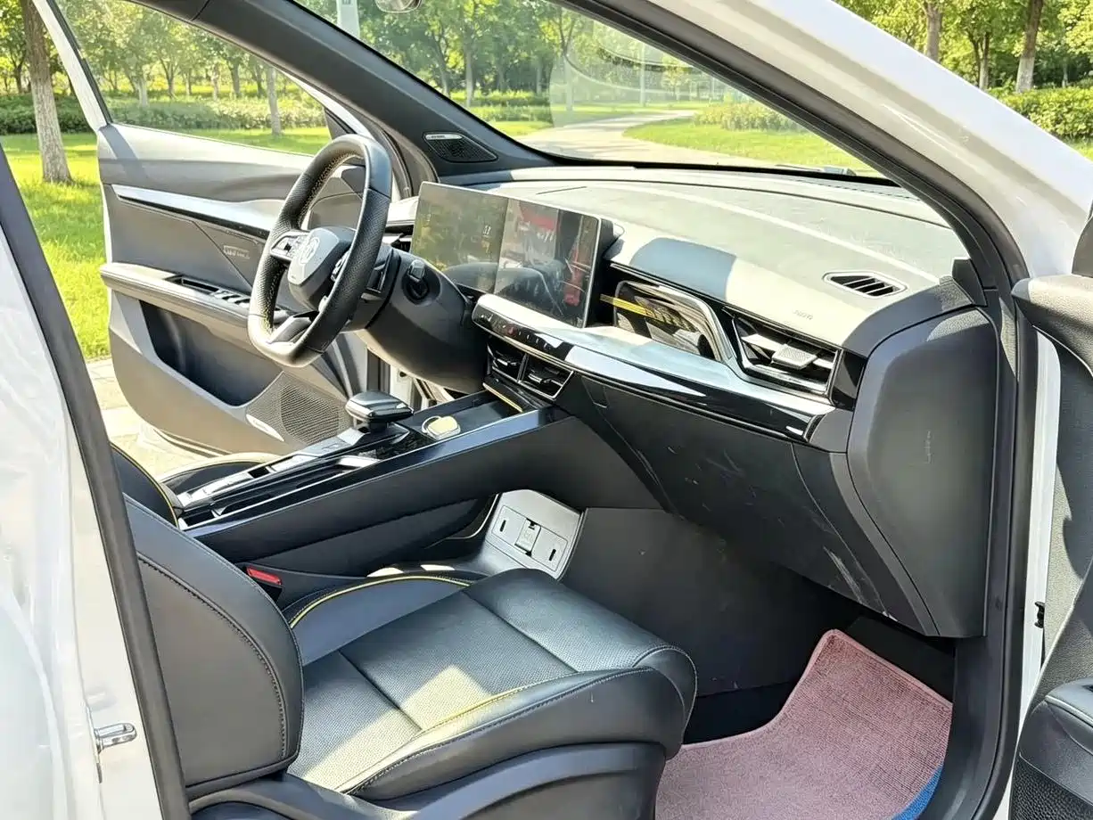 MG MG5 Scorpio 2026 2022 1.5T Luxury Edition