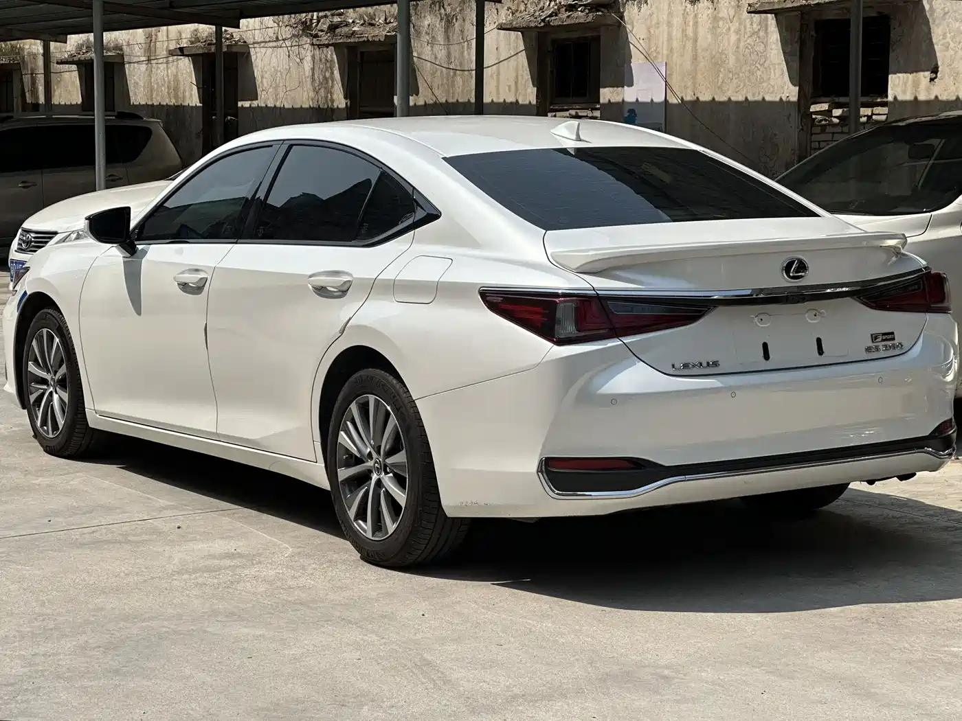 Lexus ES 2021 260 Excellence Edition фото 9