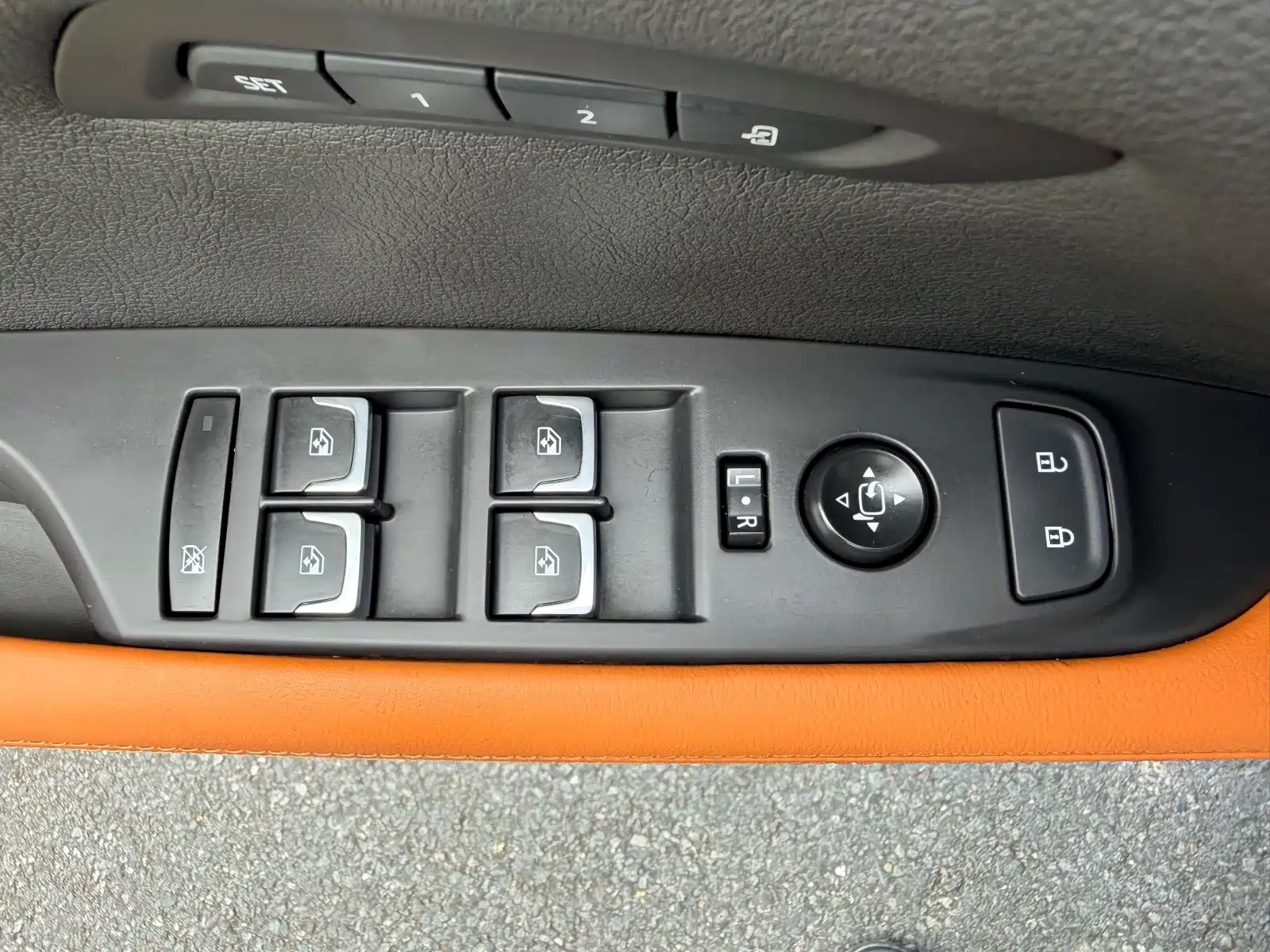 Фото 36 - Cadillac CT6
