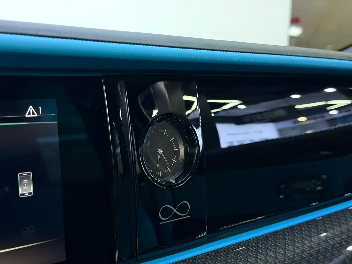 Rolls-Royce Ghost 2022 6.7T Black Badge фото 33
