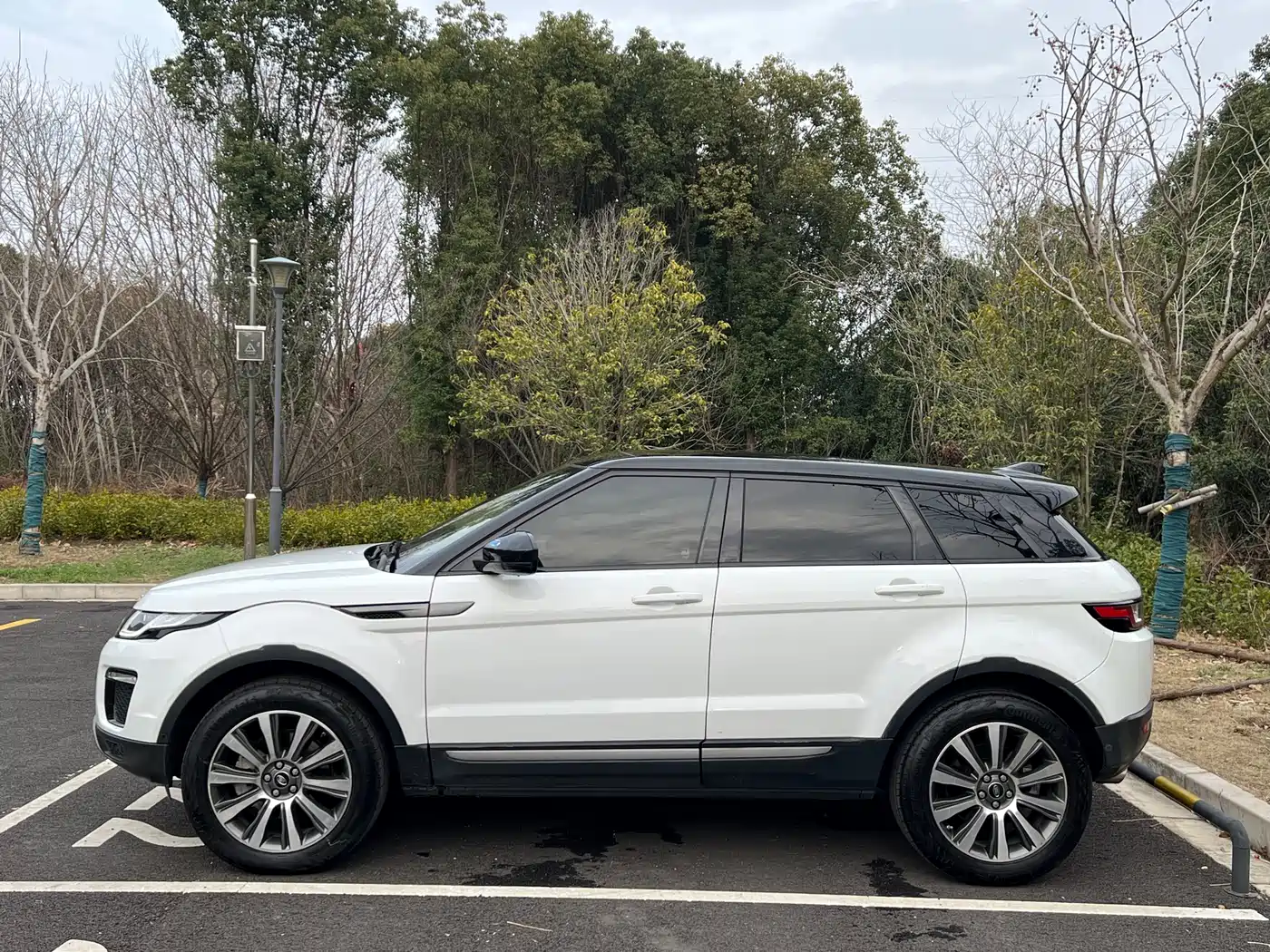 Land Rover Range Rover Evoque 2018 240PS SE Smart Edition фото 4