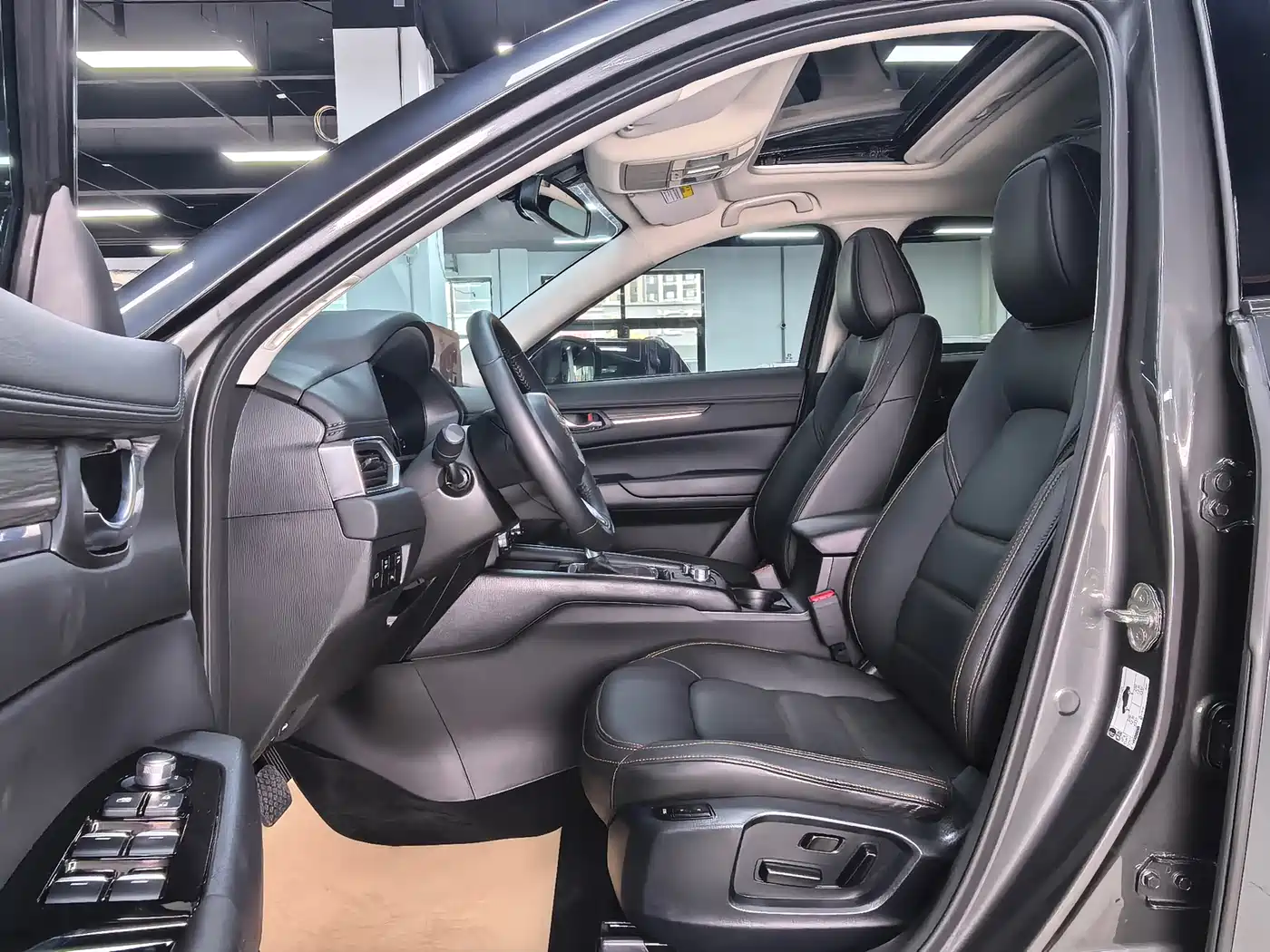 Фото 8 - Mazda CX-5