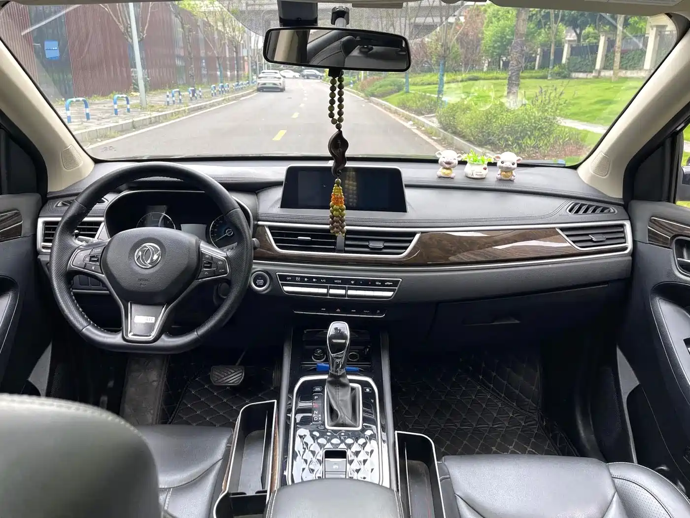 Dongfeng Fengguang Fengguang 580 2020 2020 1.5T CVT Luxury