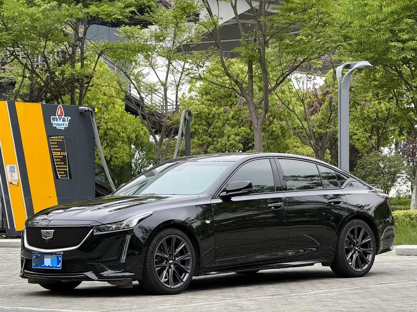Фото 1 - Cadillac CT5