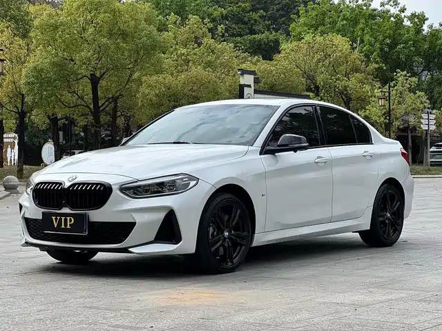BMW 1 Series 2021 125i M Sport Black Night Edition — фото 1