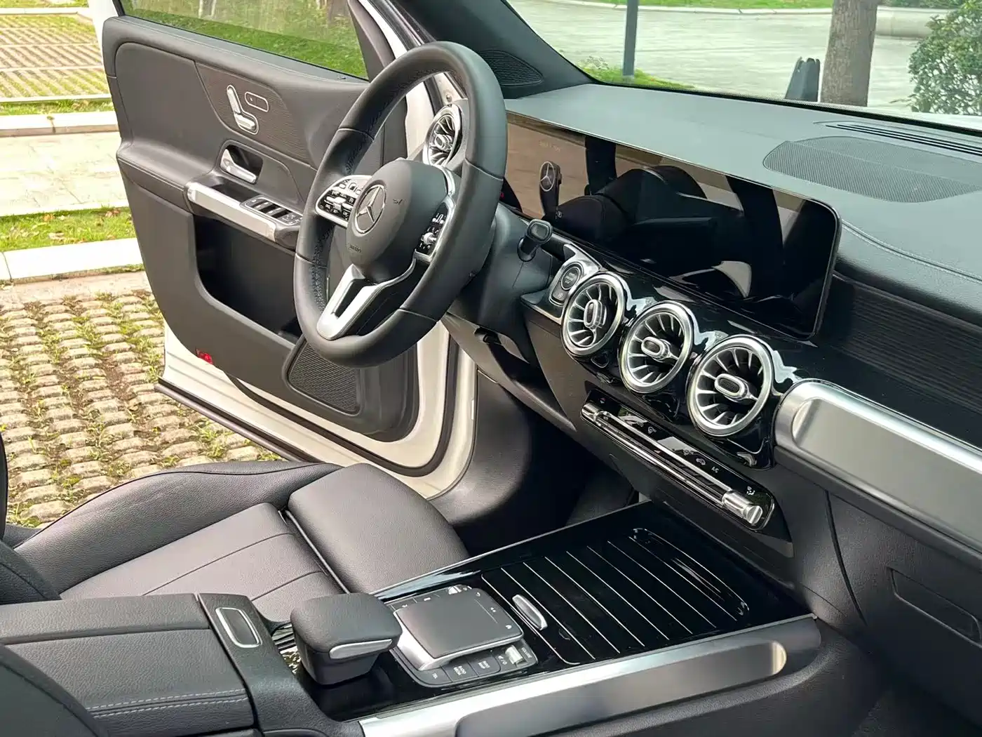 Mercedes-Benz GLB 2021 GLB 200 4MATIC фото 15