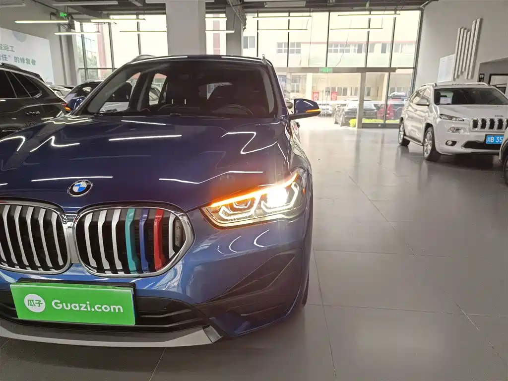 BMW X1 2021 sDrive25Li Leading фото 24