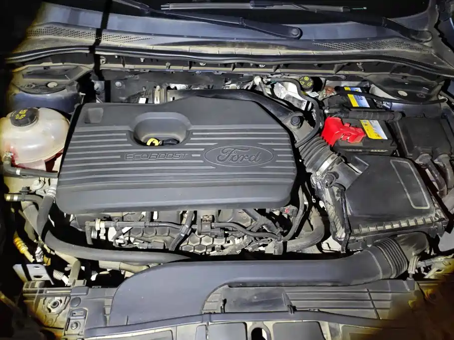 Ford Escape 2021 2020 EcoBoost 245 AWD ST-LINE