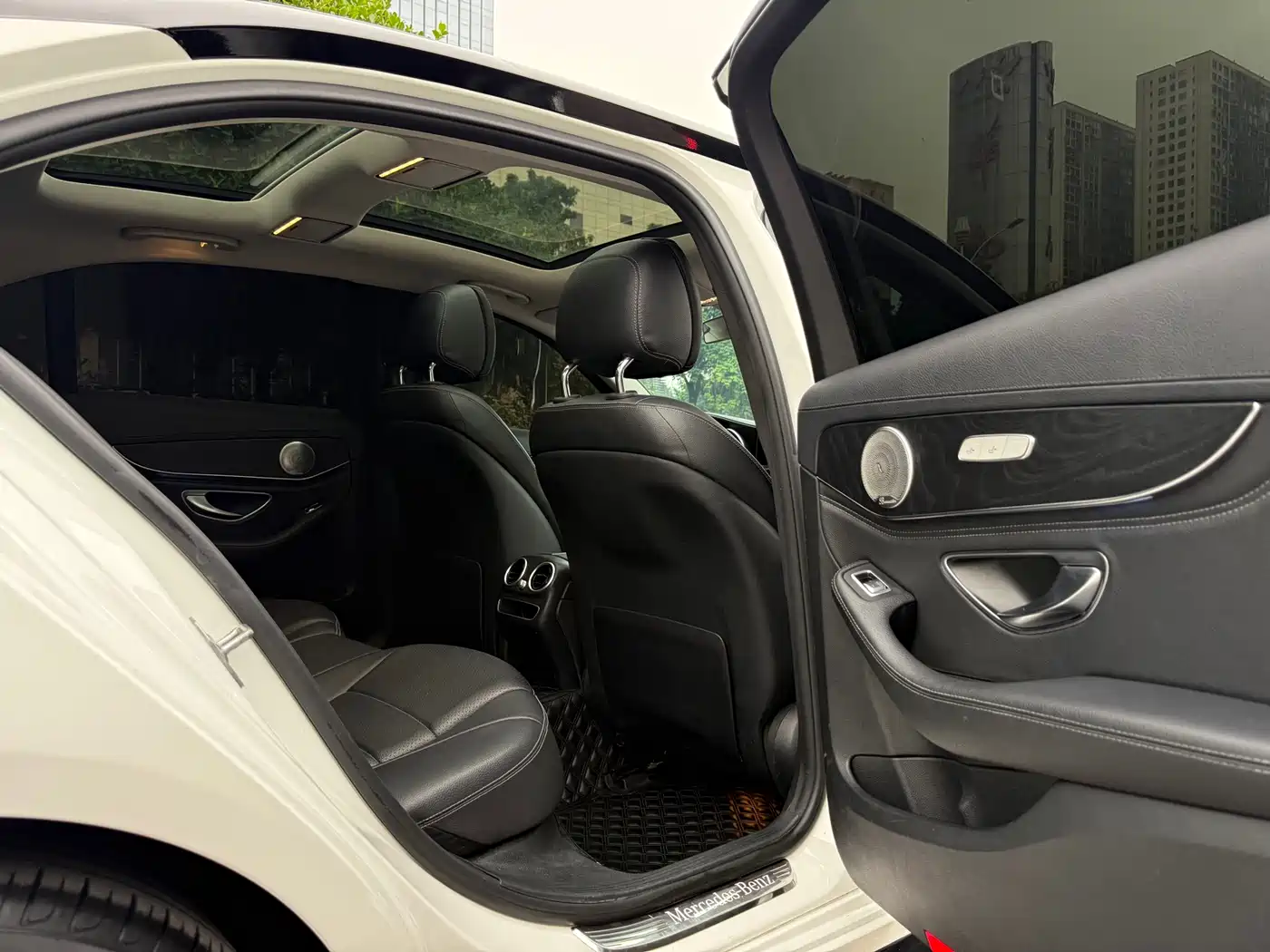 Mercedes-Benz C-Class 2019 Facelift C 260 L Sport фото 16
