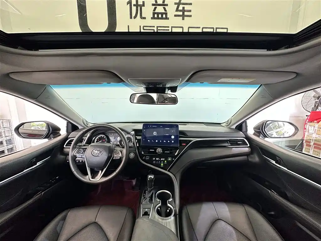 Toyota Camry 2021 2.0G Luxury Edition фото 6
