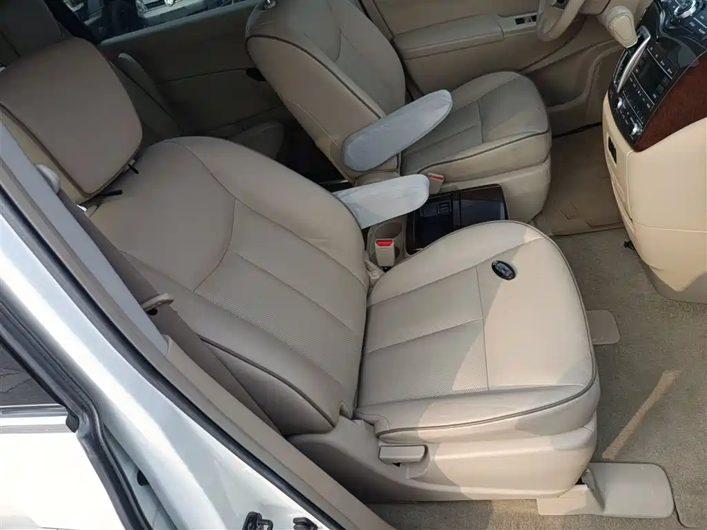 Nissan Quest 2016 2015 3.5L SL