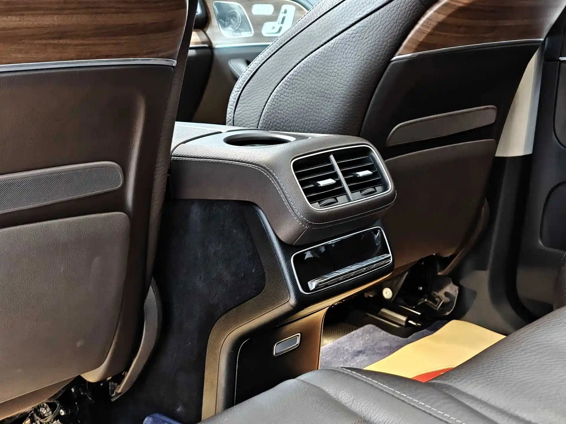 Фото 13 - Mercedes-Benz GLS