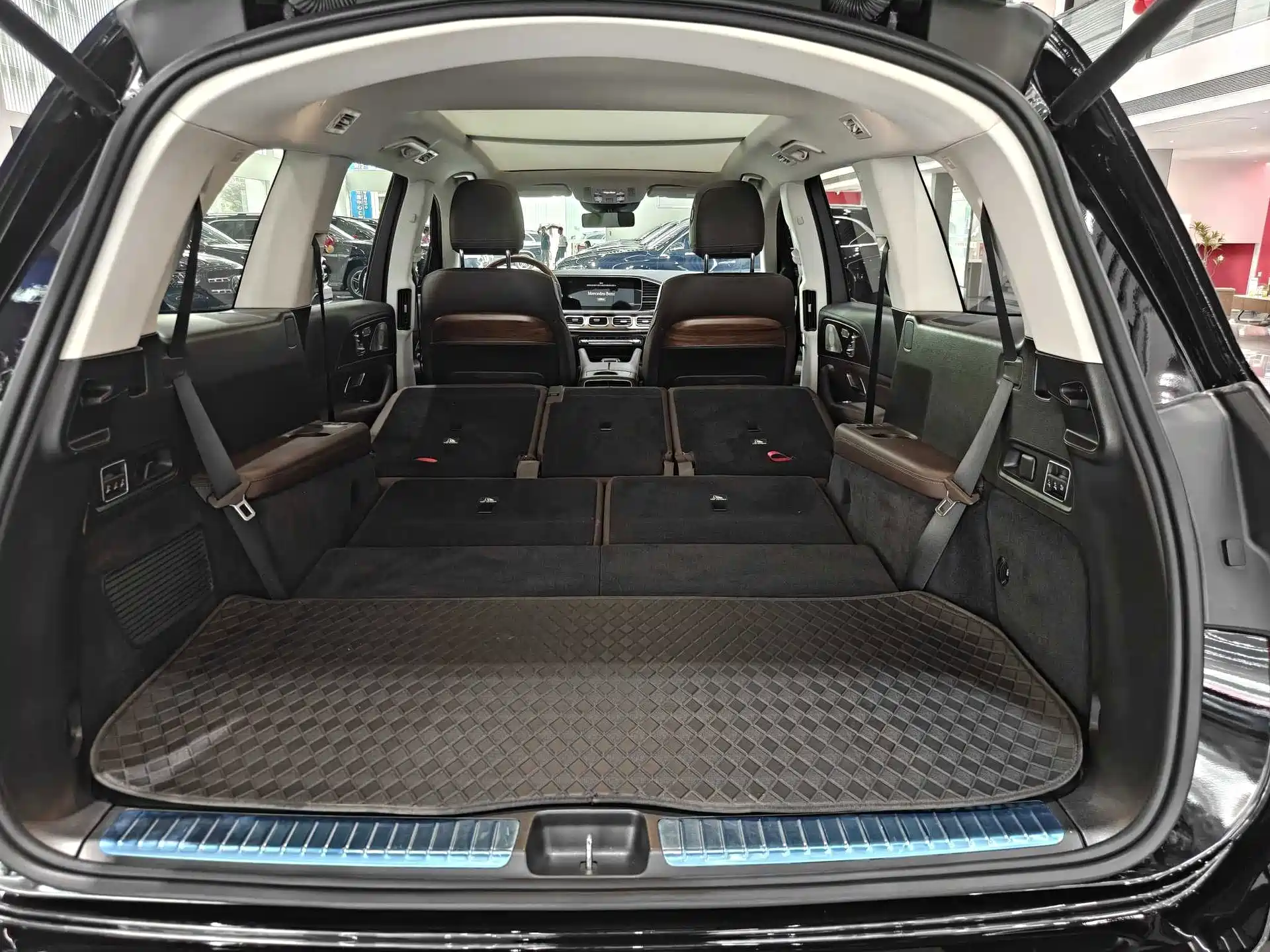 Фото 15 - Mercedes-Benz GLS