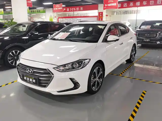 Hyundai Elantra 2019