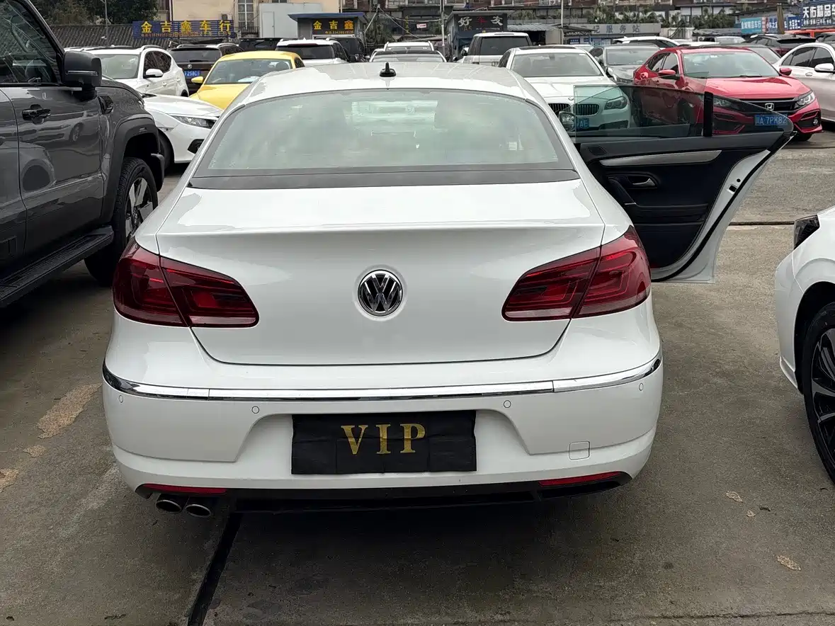 Volkswagen FAW-Volkswagen CC 2016 Model 1.8TSI Premium фото 7