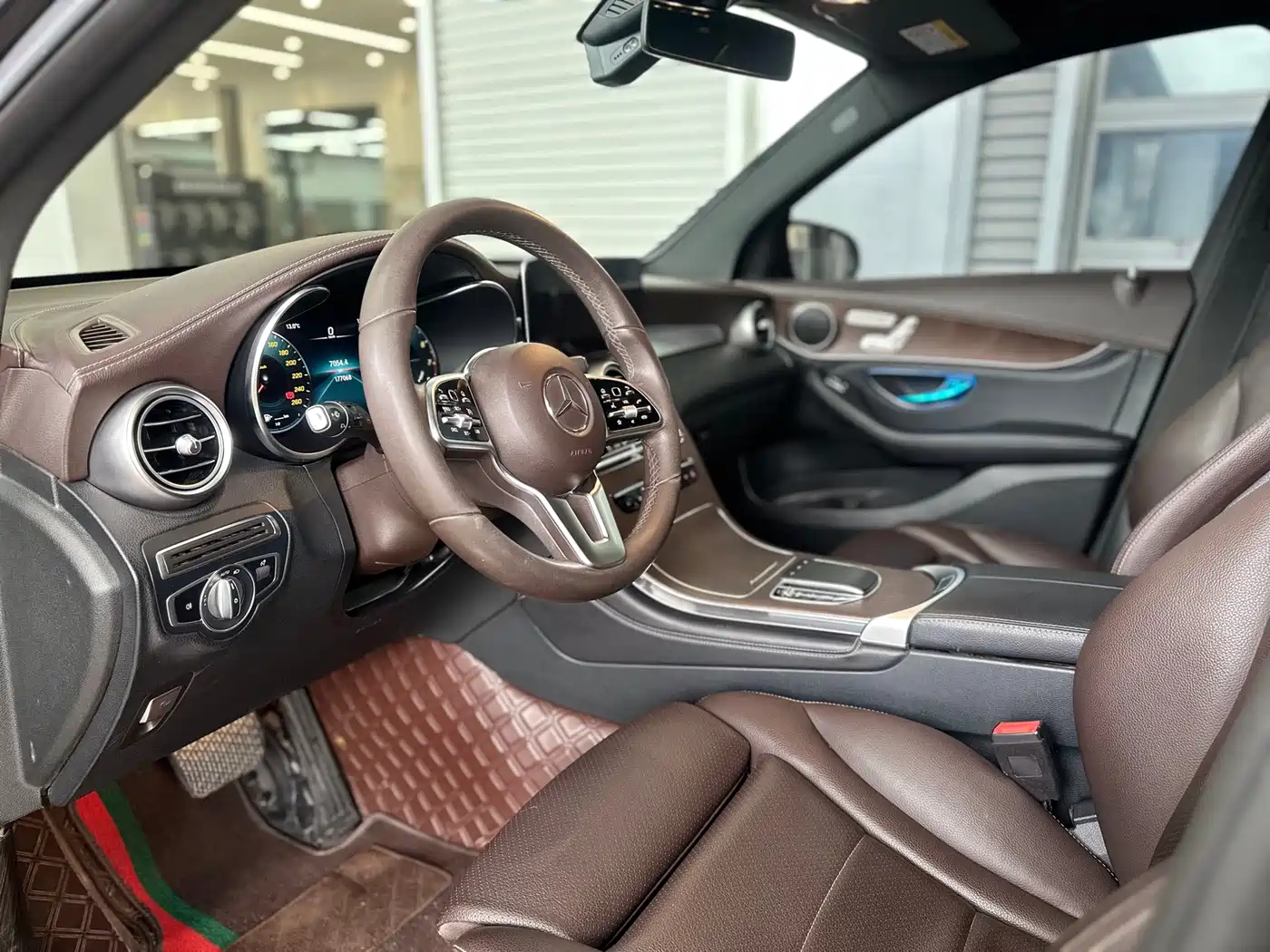 Mercedes-Benz GLC 2020 GLC 260 L 4MATIC Luxury фото 5