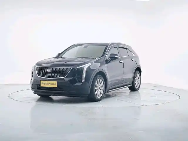 CADILLAC XT4