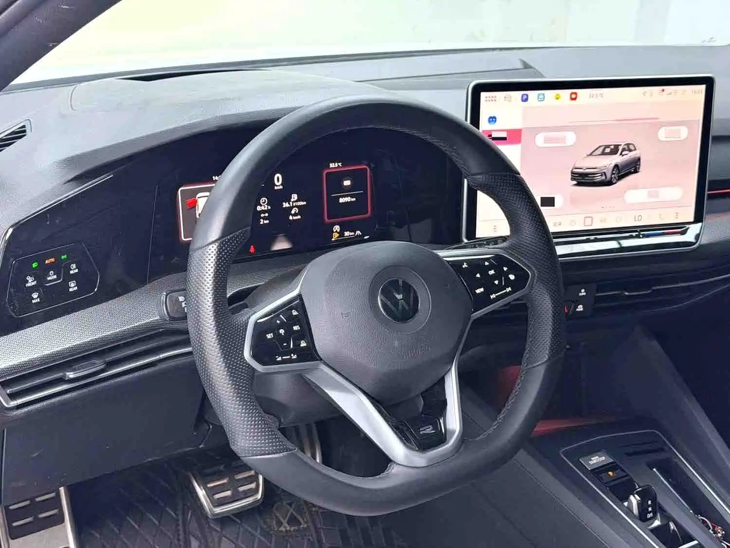Photo 4 - Volkswagen Golf