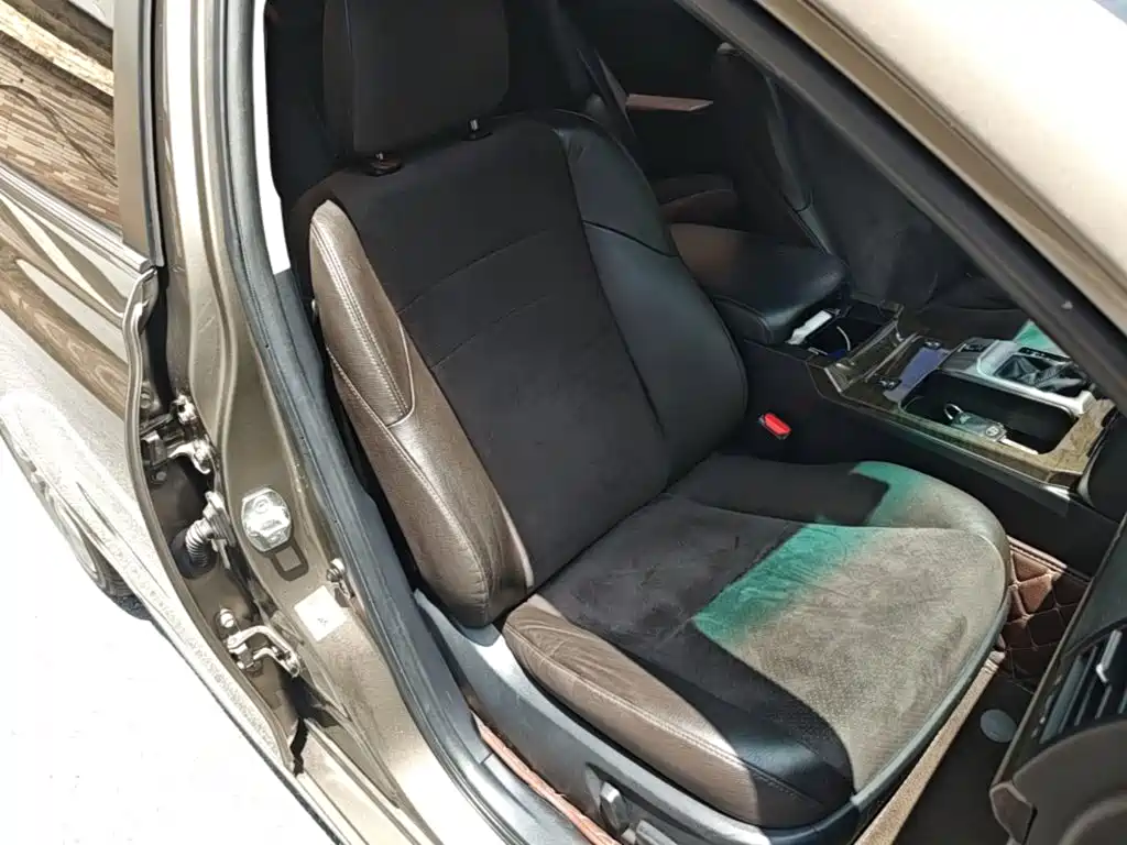 Toyota Reiz 2016 2013 2.5V Premium Edition