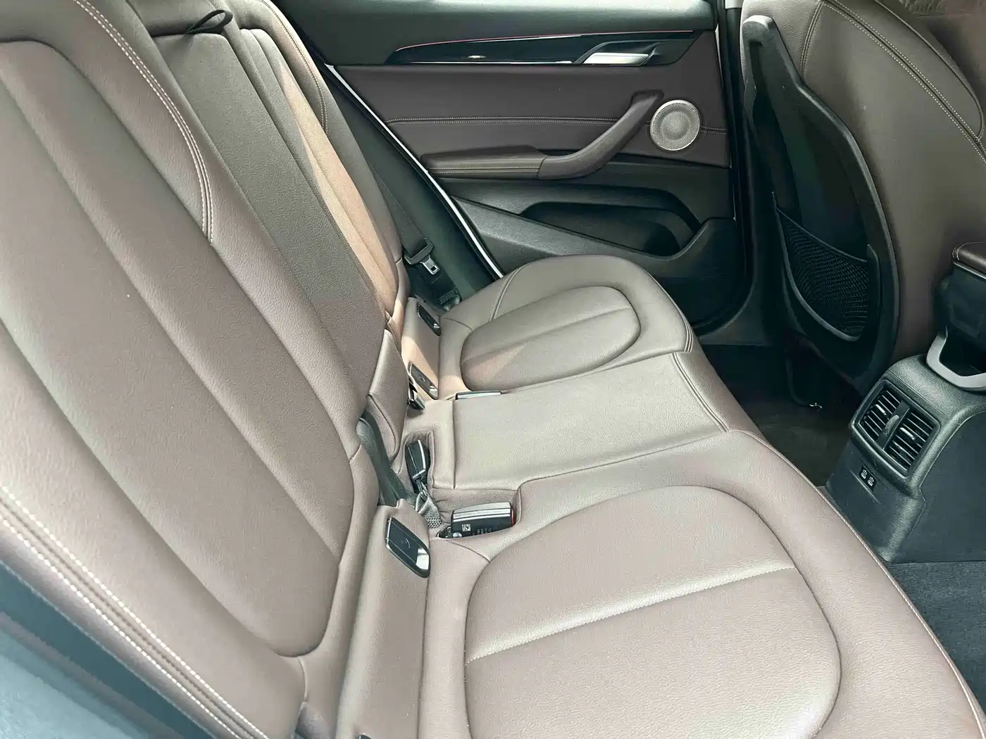 BMW X2 2023 sDrive25i M Sport Shadow Edition фото 25