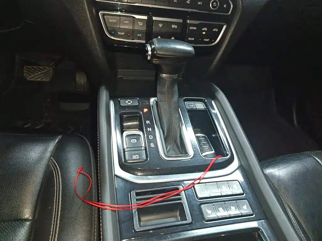 GAC Trumpchi Trumpchi GS8 2017 320T 2WD Luxury Smart Connect (7-seater) фото 10
