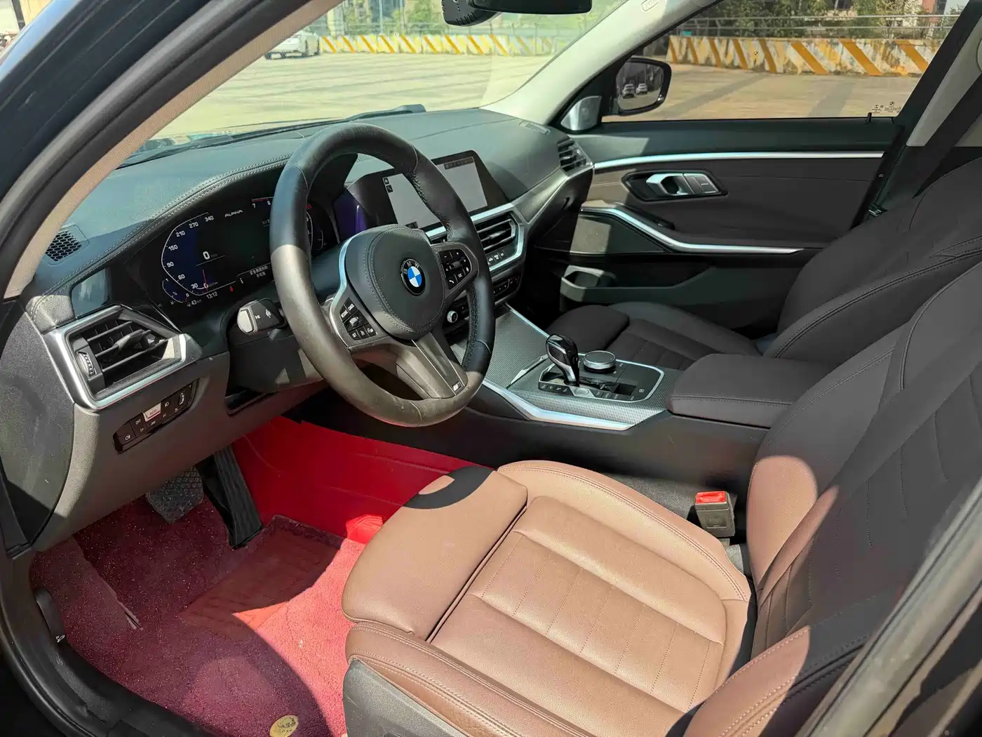 Photo 4 - BMW 3 Series