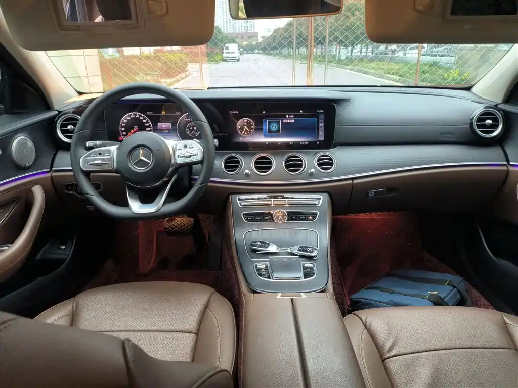 Mercedes-Benz E-Class 2020 E 300 L Sport Fashion Model фото 6