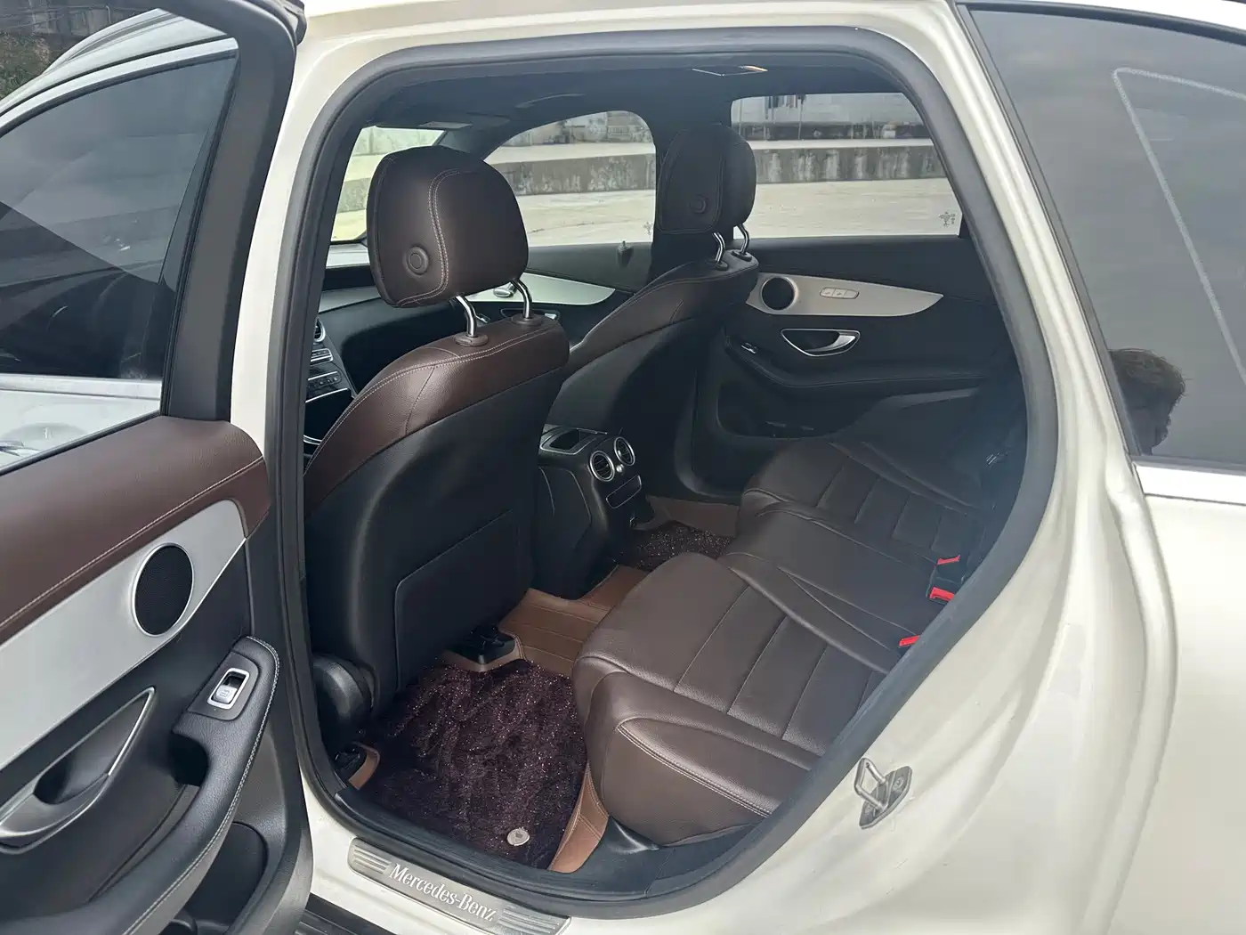 Mercedes-Benz GLC 2022 Model GLC 260 L 4MATIC Dynamic Edition фото 5