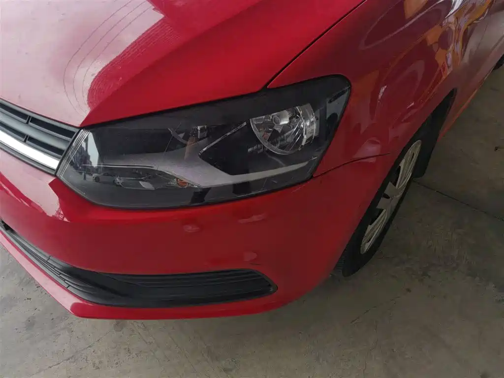 Volkswagen Polo 2016 1.4L Automatic Trend фото 18