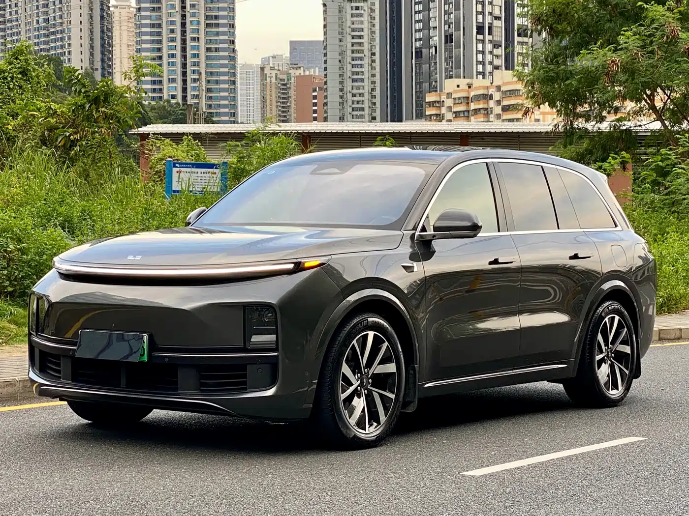Li Auto L8 2023