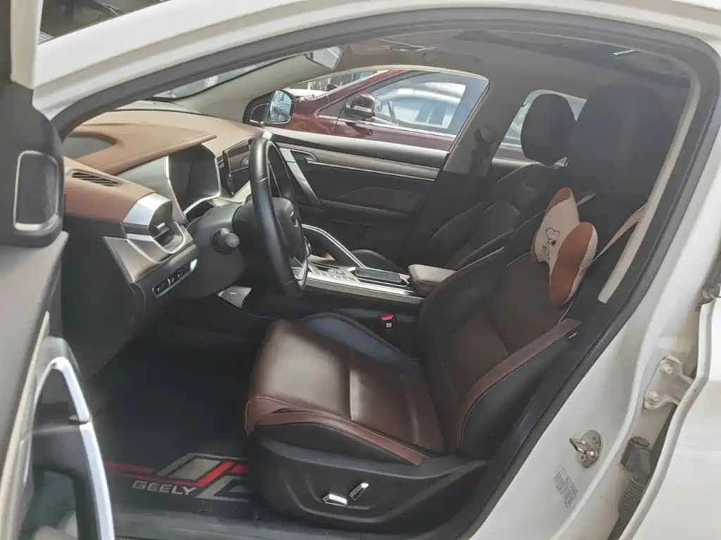 Photo 15 - Geely Coolray