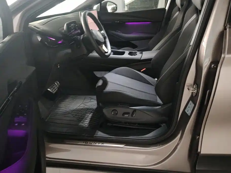 Volkswagen Unique 06 2025 2025 Pure