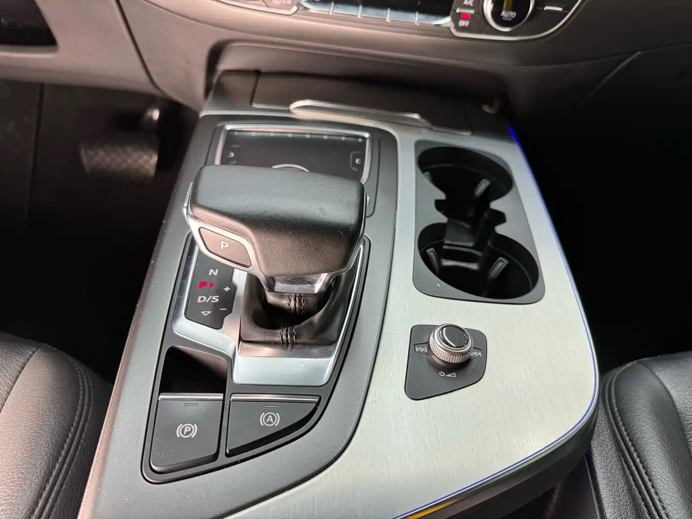 Audi Q7 2019 45 TFSI Comfort фото 25