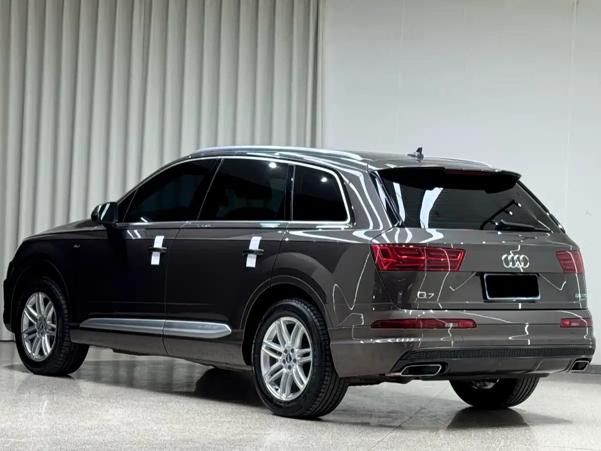 Audi Q7 2019 45 TFSI Comfort фото 4