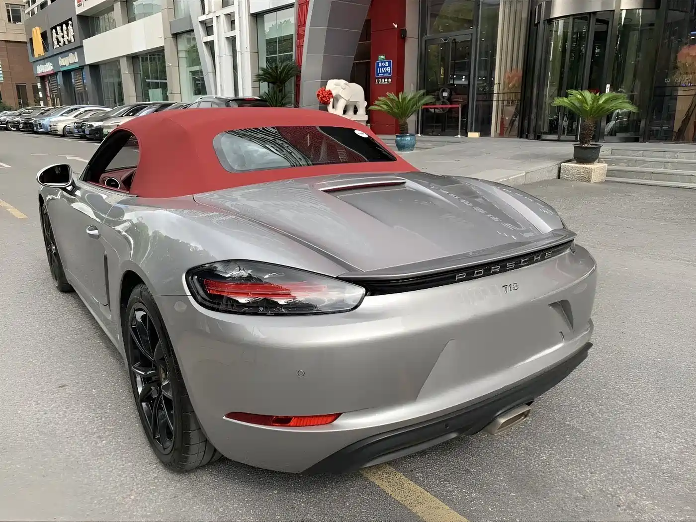 Porsche 718 2022 Boxster 2.0T фото 6