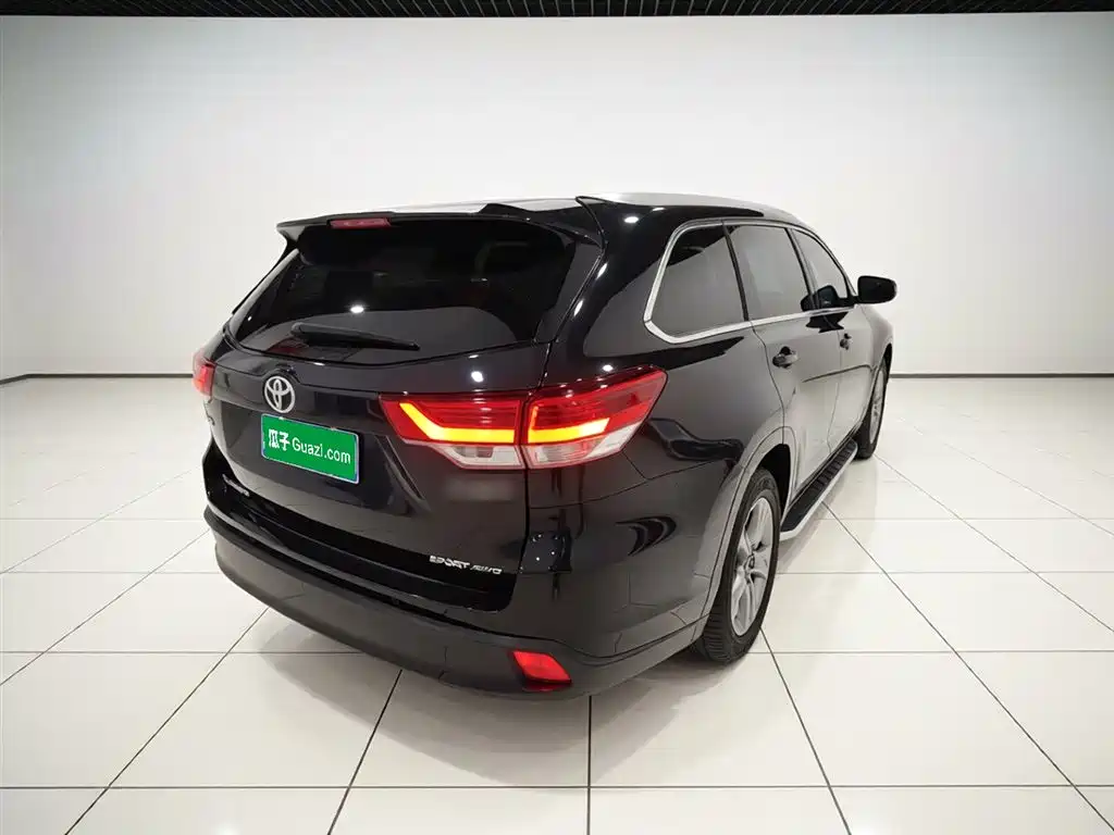 Toyota Highlander 2018 2.0T 4WD Luxury 7-seater China VI фото 7