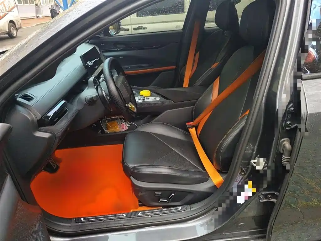 CHANGAN UNI-V